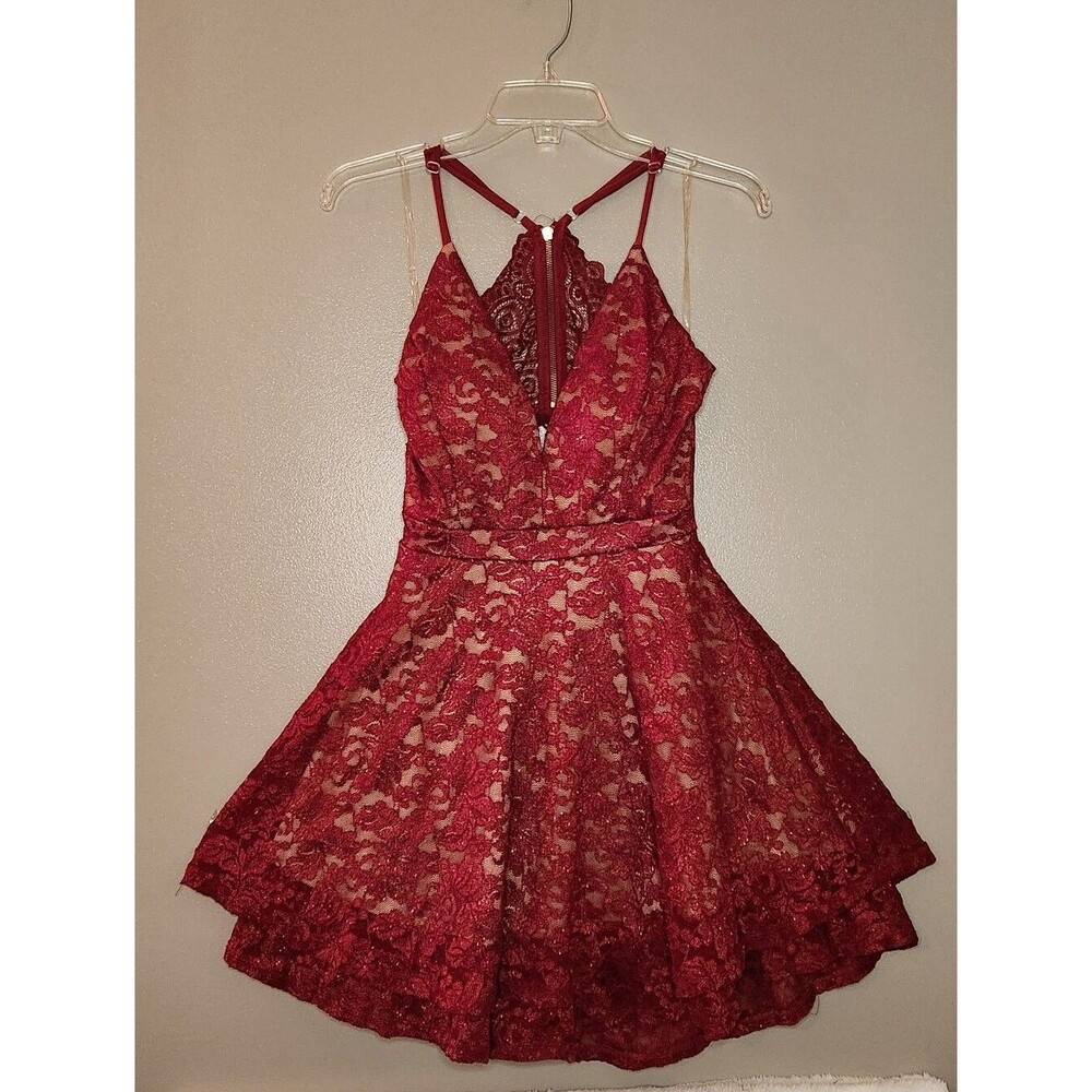 Emerald Sundae Juniors Deep Red Lace Party Dress Size Large